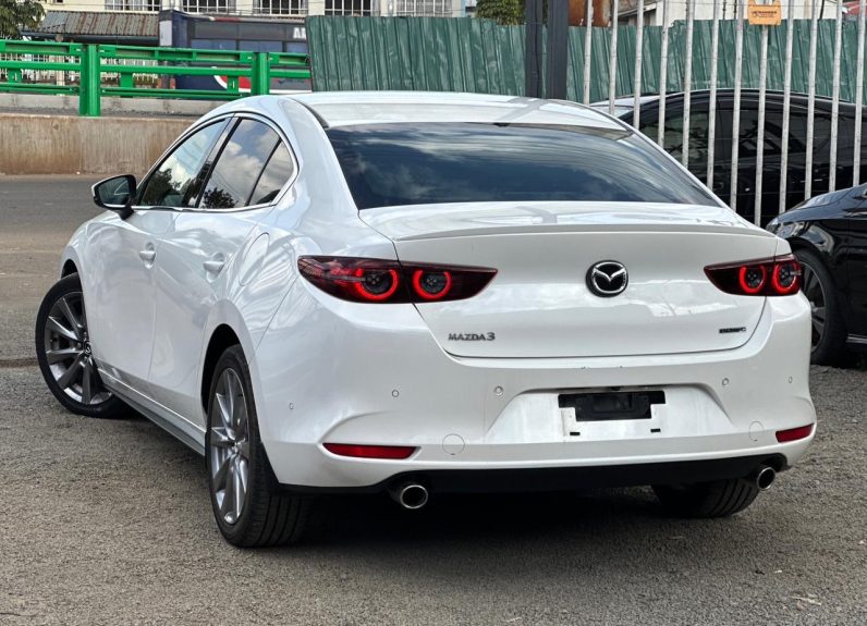 
								Mazda 3 full									