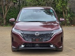 Nissan Aura