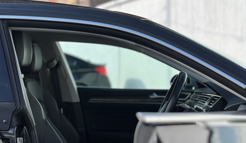 
								Volkswagen Arteon full									