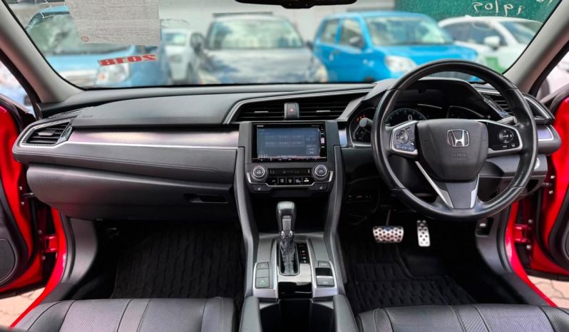 
								Honda Civic Sport full									