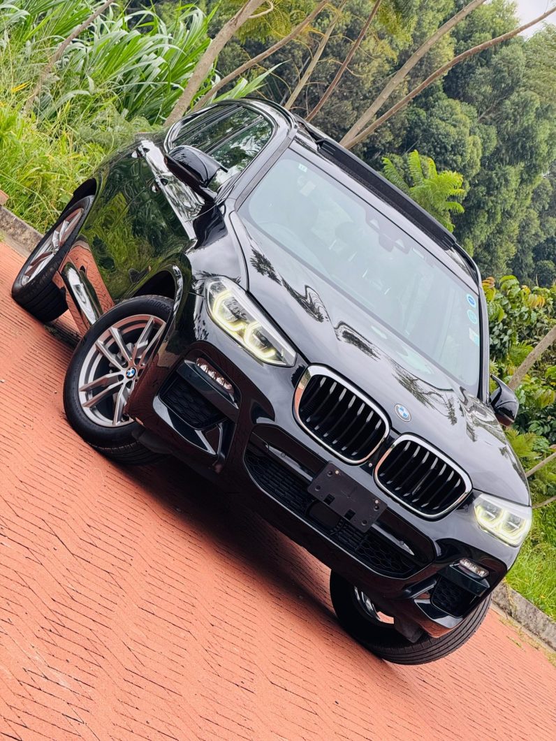 
								BMW X3 full									