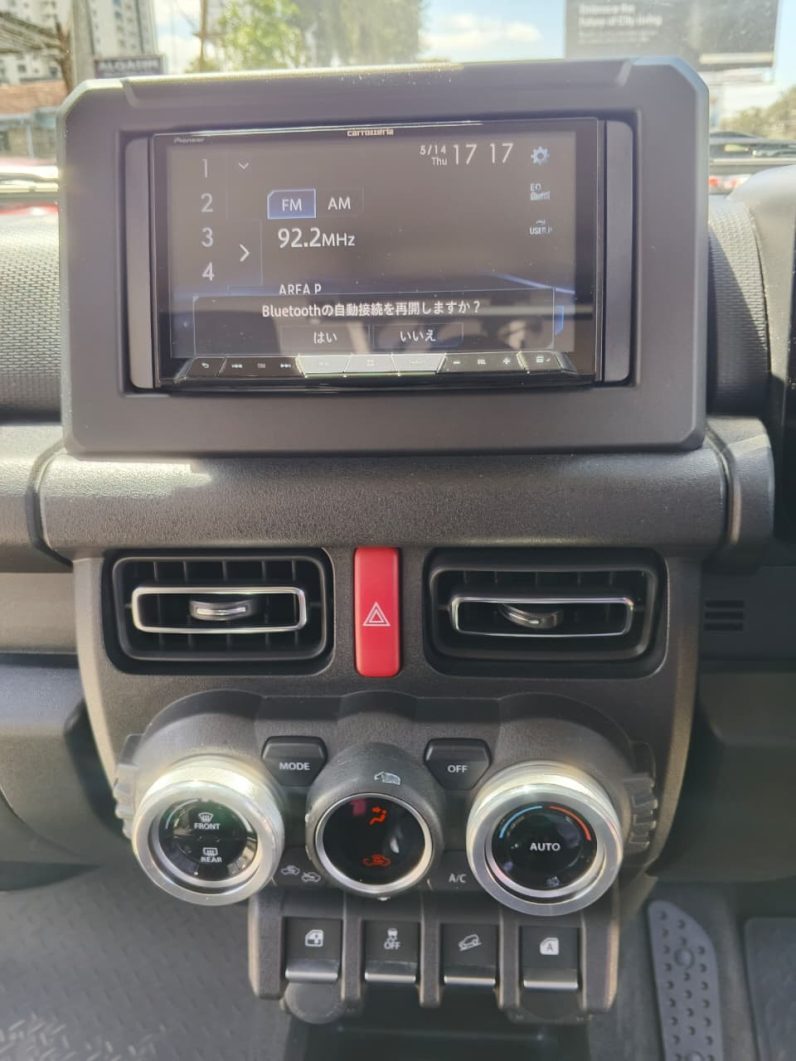 
								Suzuki Jimny full									