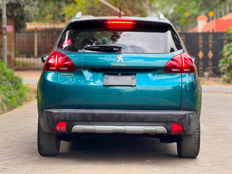 
								Peugeot 2008 full									