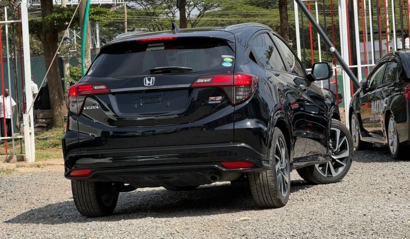 
								Honda Vezel RS full									