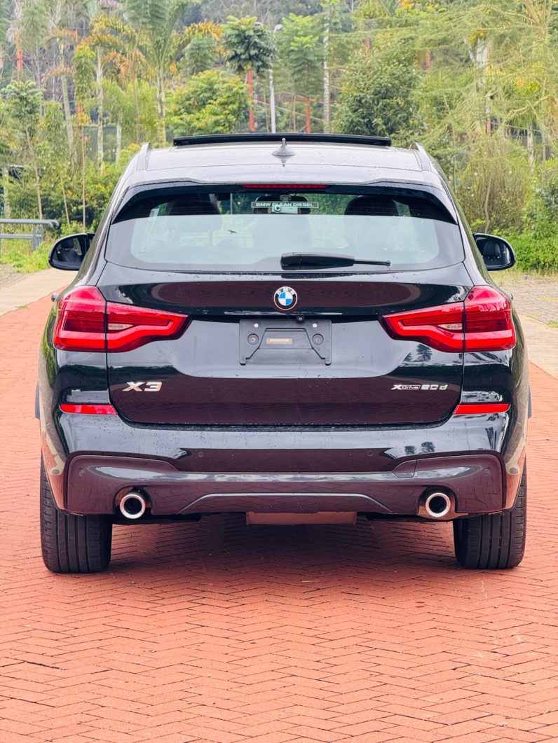 
								BMW X3 full									