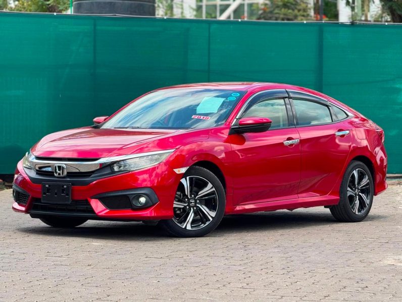
								Honda Civic Sport full									