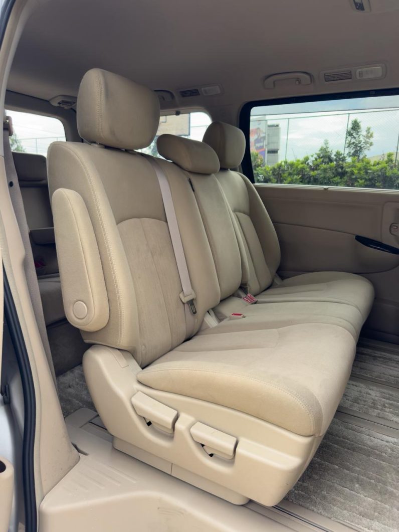 
								Nissan Elgrand full									