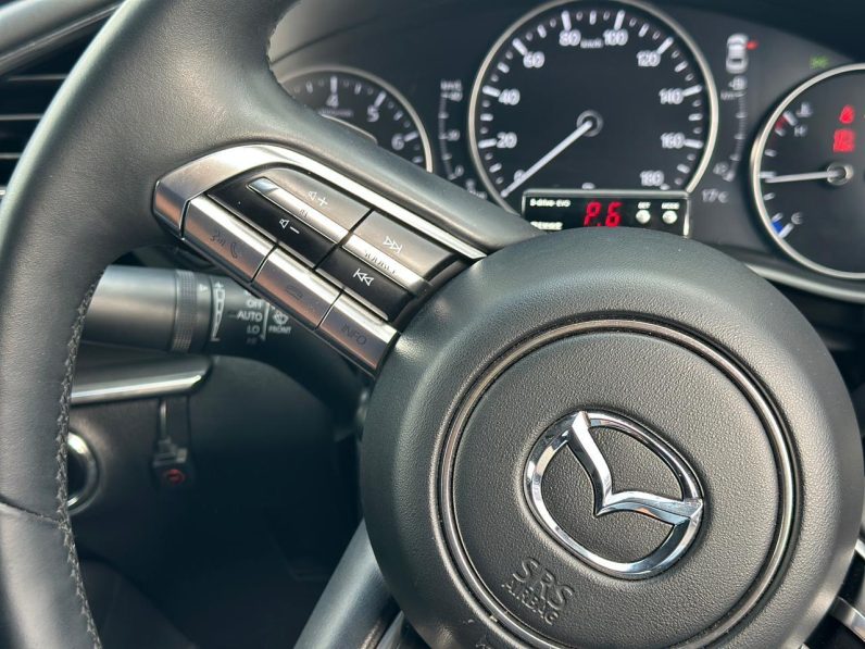 
								Mazda 3 full									