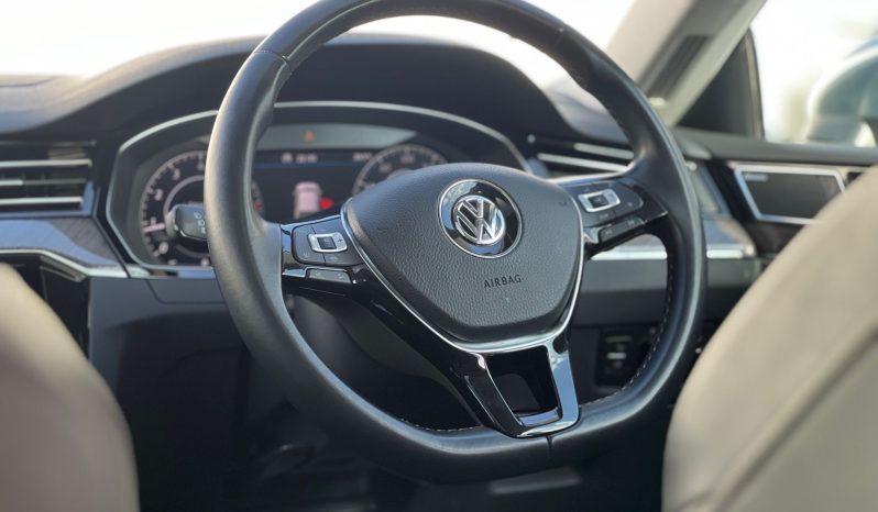 
								Volkswagen Arteon full									