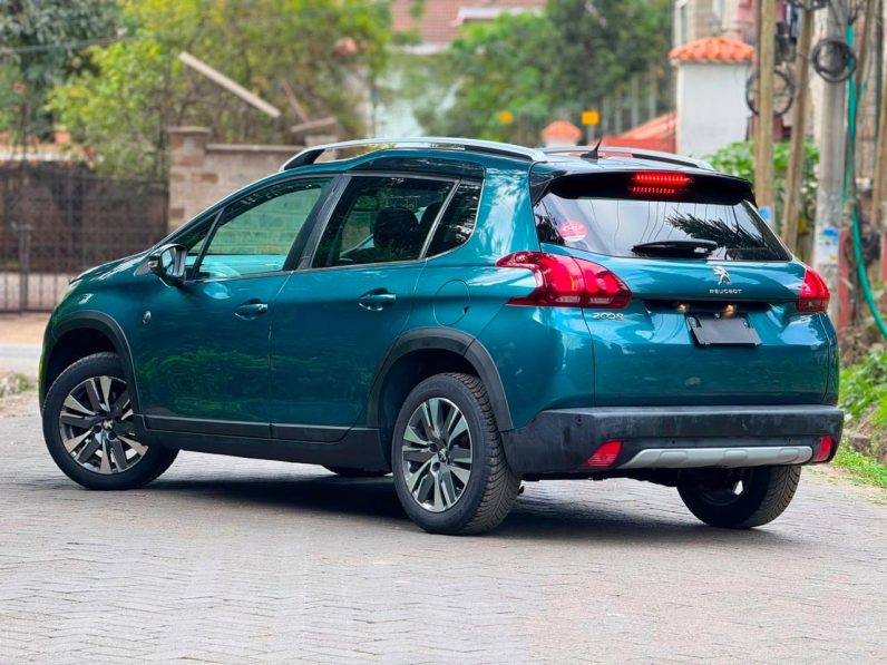 
								Peugeot 2008 full									