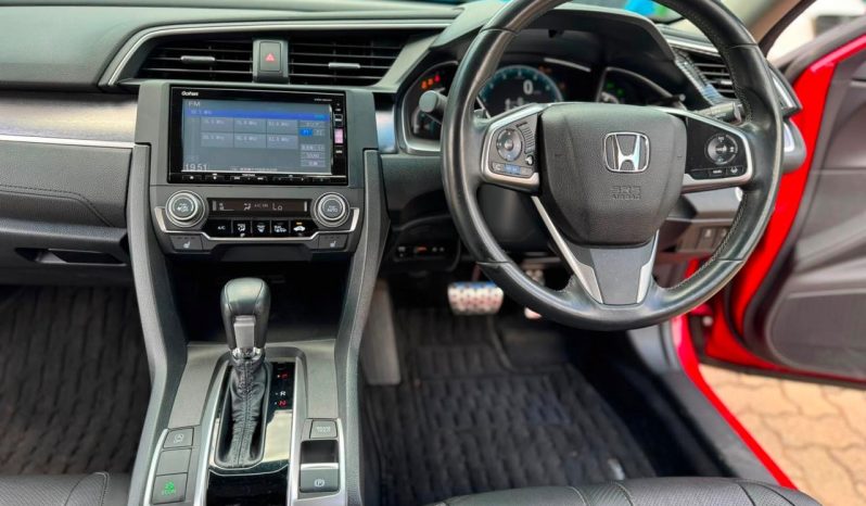 
								Honda Civic Sport full									