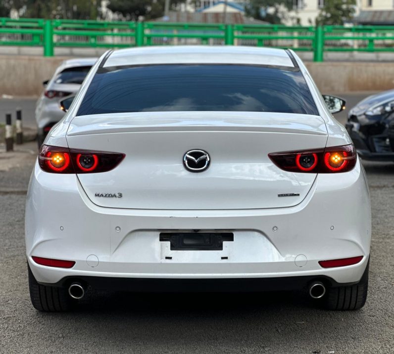 
								Mazda 3 full									