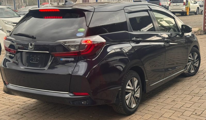 
								Honda Fit Shuttle full									