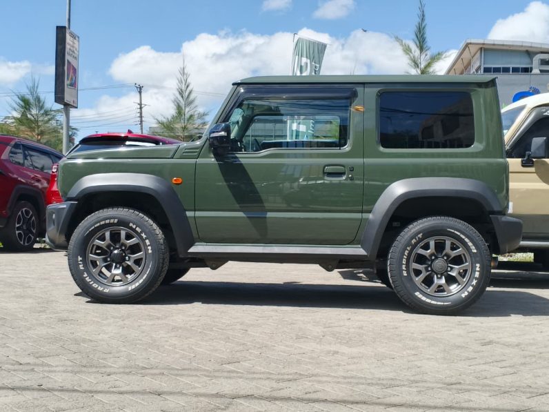 
								Suzuki Jimny full									