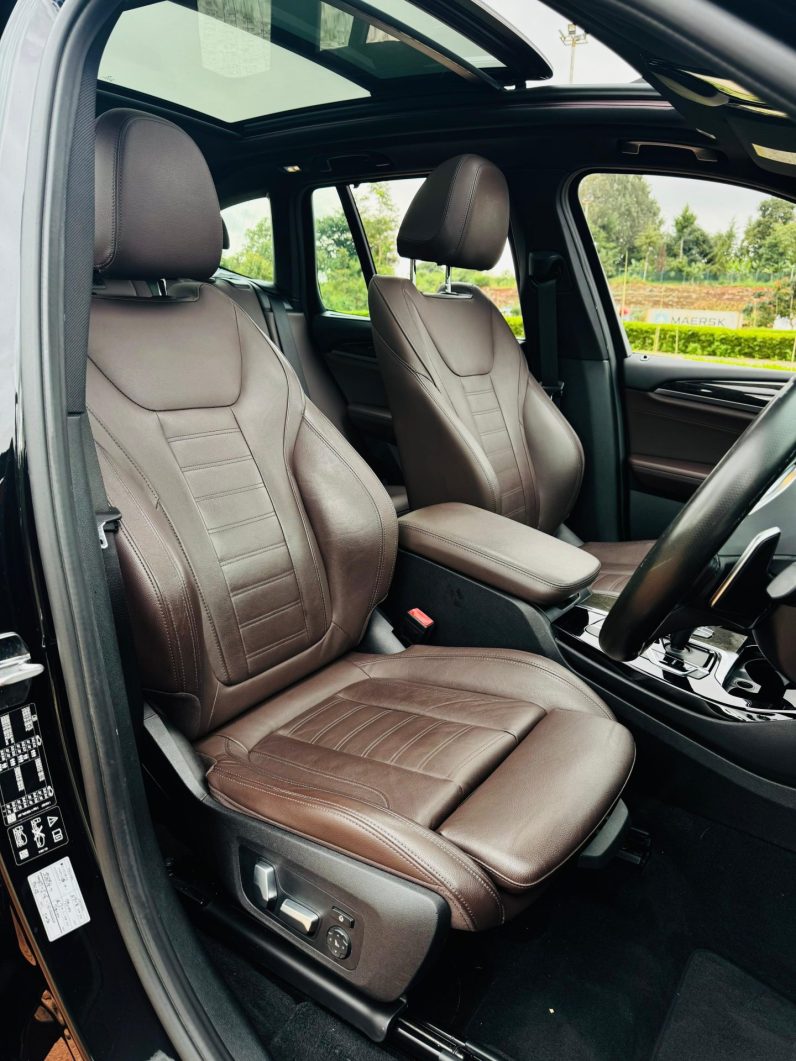 
								BMW X3 full									