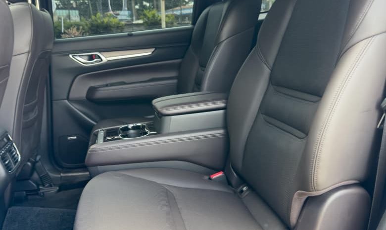 
								Mazda CX-8 full									