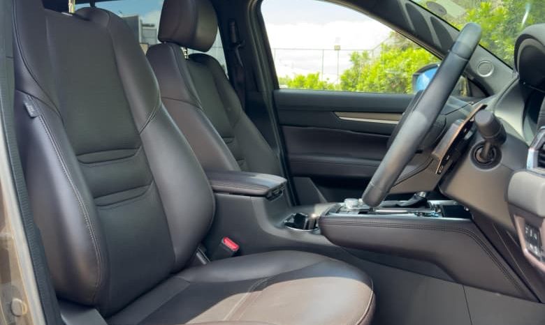 
								Mazda CX-8 full									
