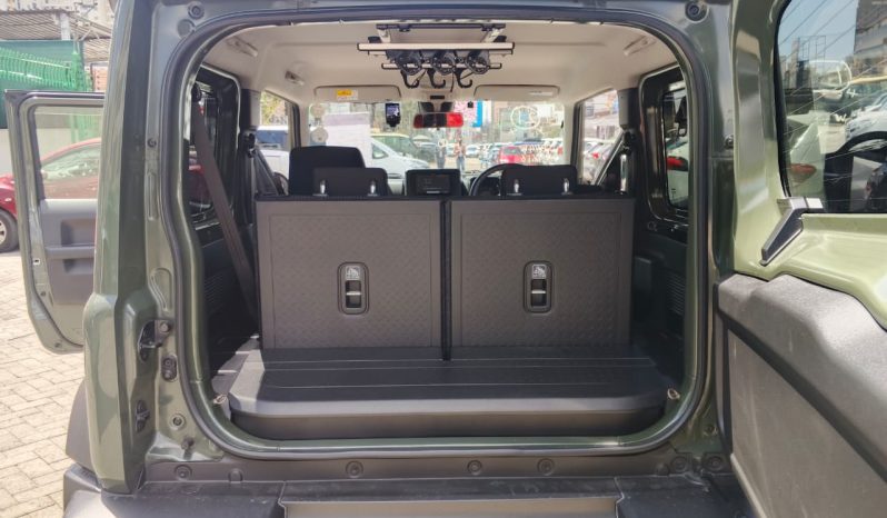 
								Suzuki Jimny full									