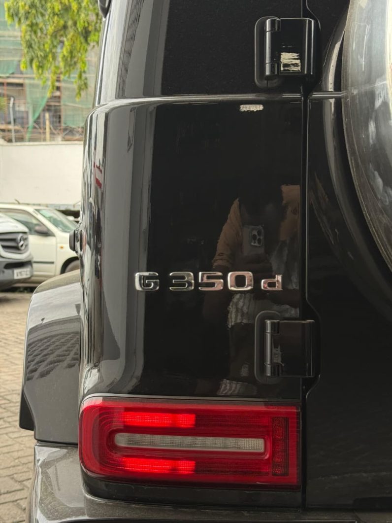 
								Mercedes Benz G Wagon full									