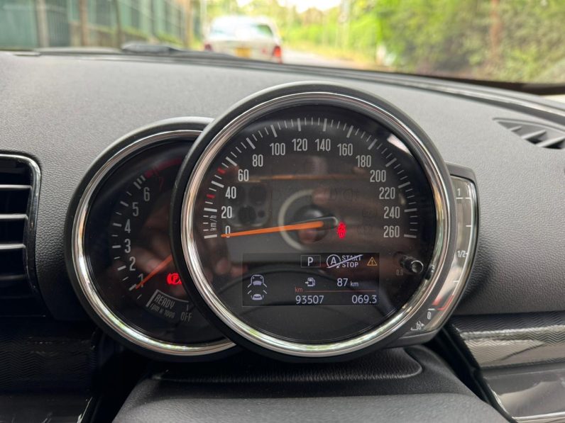 
								Mini Cooper Clubman full									