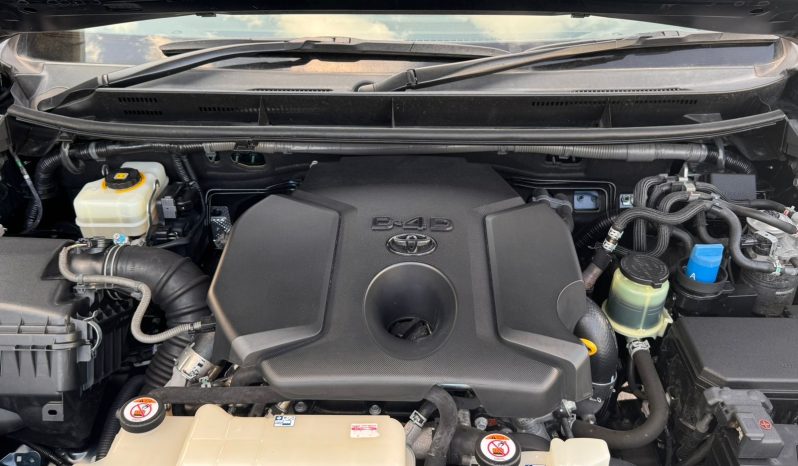 
								Toyota Land Cruiser Prado TXL full									