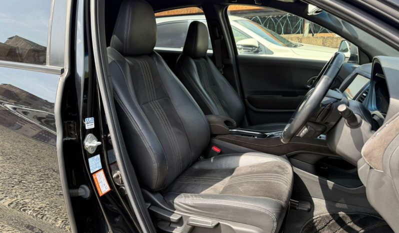 
								Honda Vezel RS full									