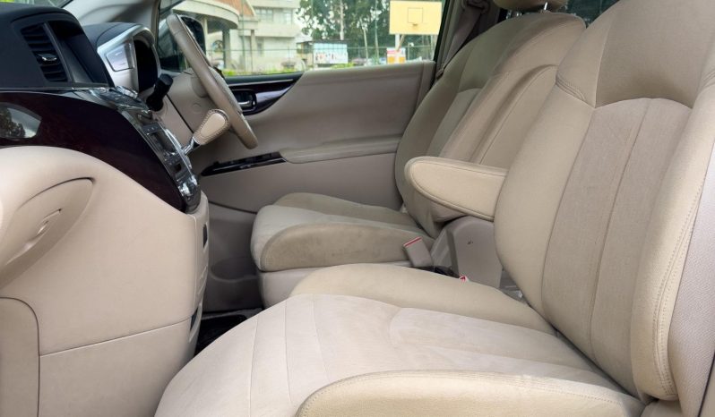 
								Nissan Elgrand full									
