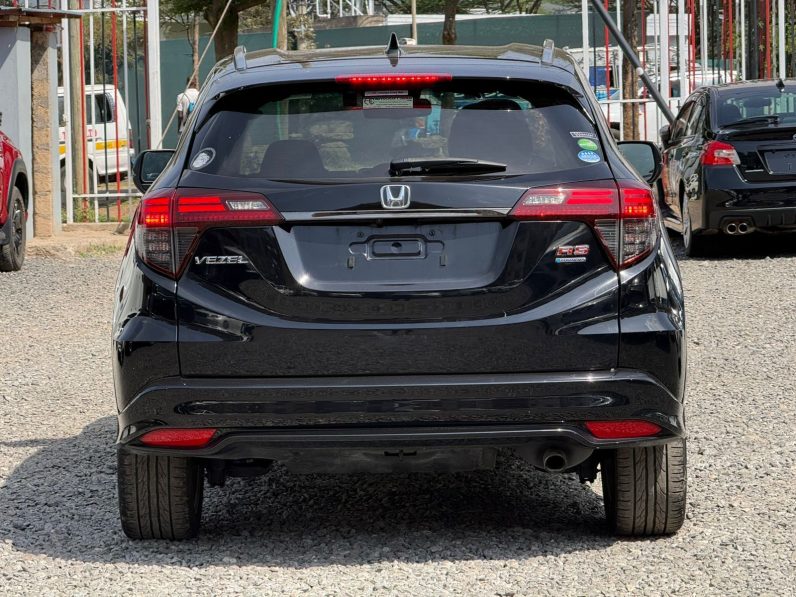 
								Honda Vezel RS full									