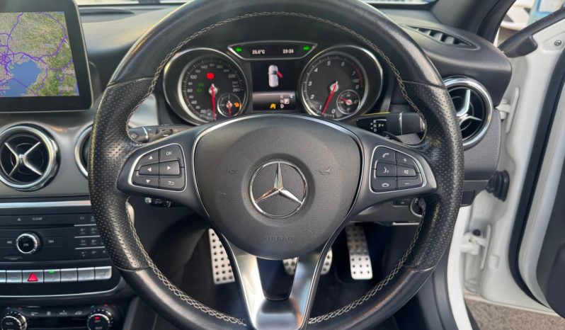 
								Mercedes Benz GLA220 full									