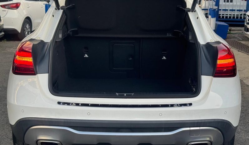 
								Mercedes Benz GLA220 full									