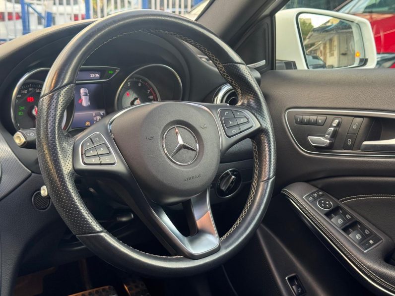 
								Mercedes Benz GLA220 full									