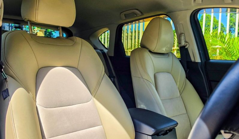 
								Mazda CX-5 full									