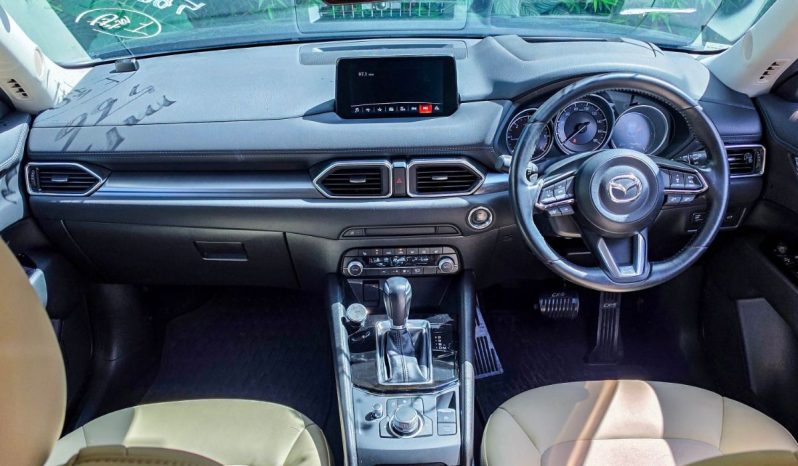 
								Mazda CX-5 full									