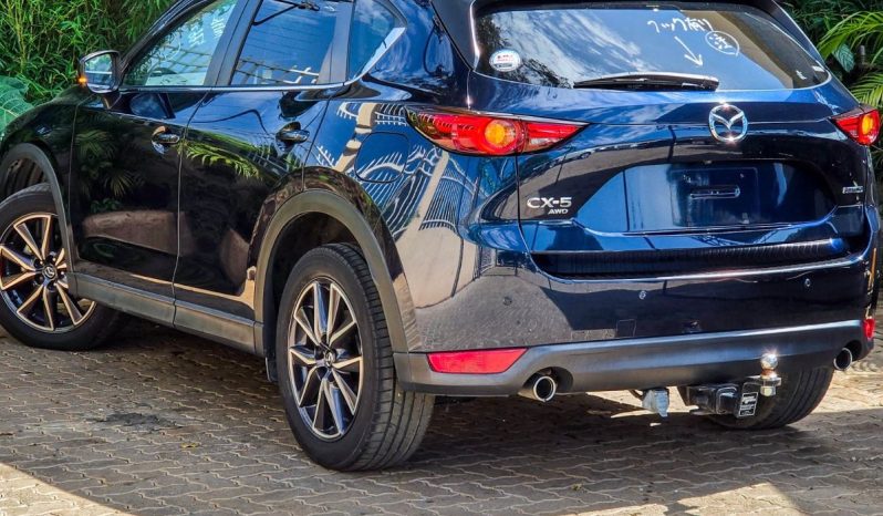 
								Mazda CX-5 full									