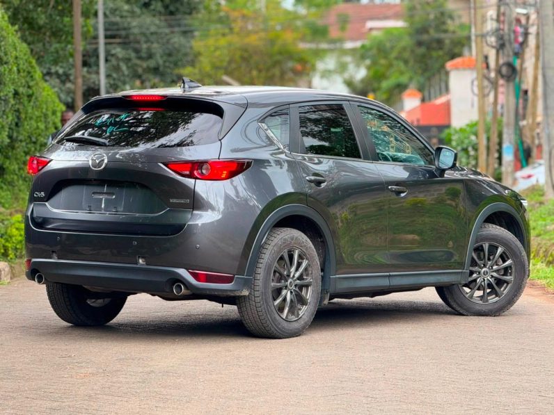 
								Mazda CX-5 full									