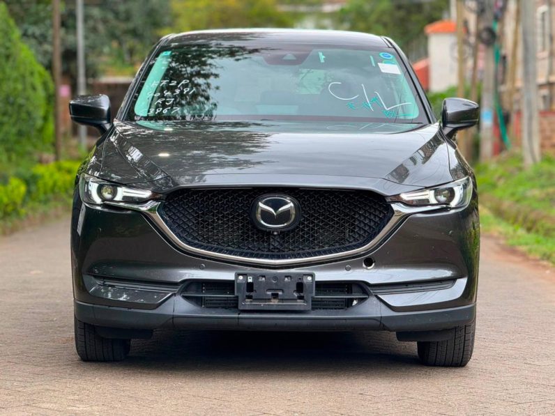 
								Mazda CX-5 full									