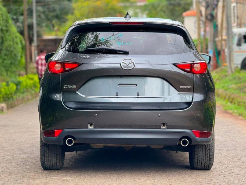 
								Mazda CX-5 full									