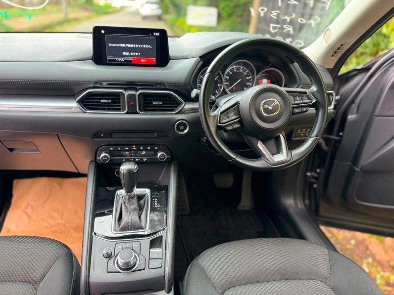 
								Mazda CX-5 full									