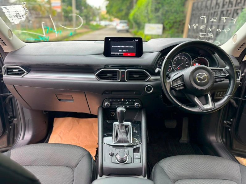 
								Mazda CX-5 full									