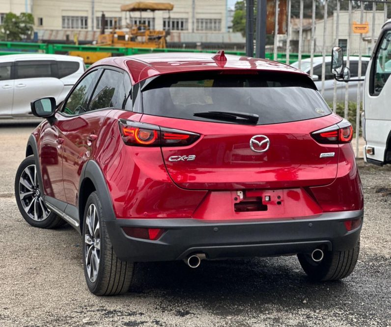 
								Mazda CX-3 full									