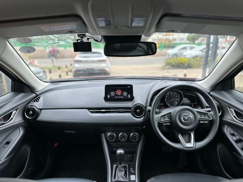 
								Mazda CX-3 full									