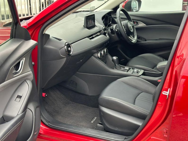 
								Mazda CX-3 full									