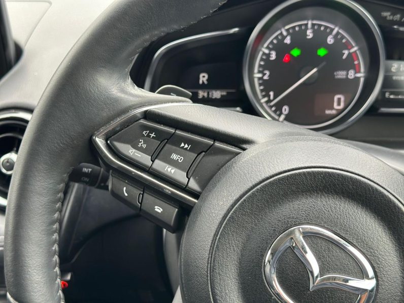 
								Mazda CX-3 full									