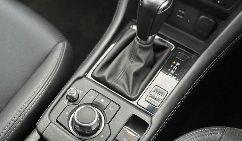 
								Mazda CX-3 full									