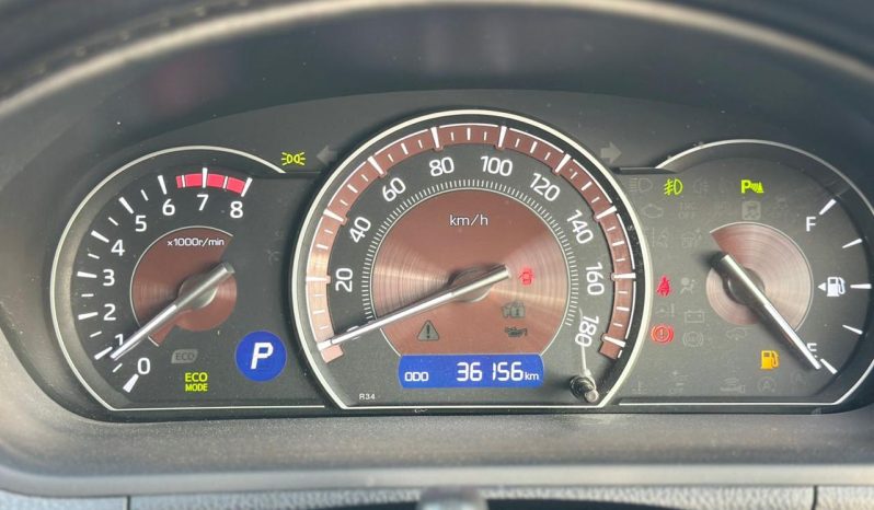 
								Toyota Esquire full									