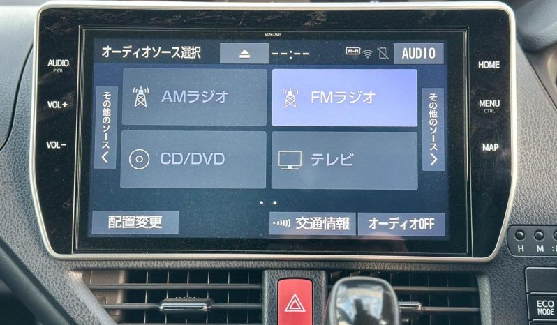 
								Toyota Esquire full									