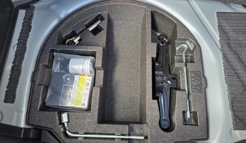 
								Mazda Demio full									