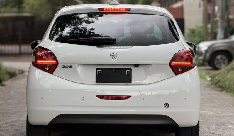 
								Peugeot 208 full									