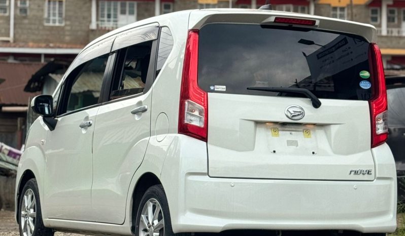 
								Daihatsu Move full									