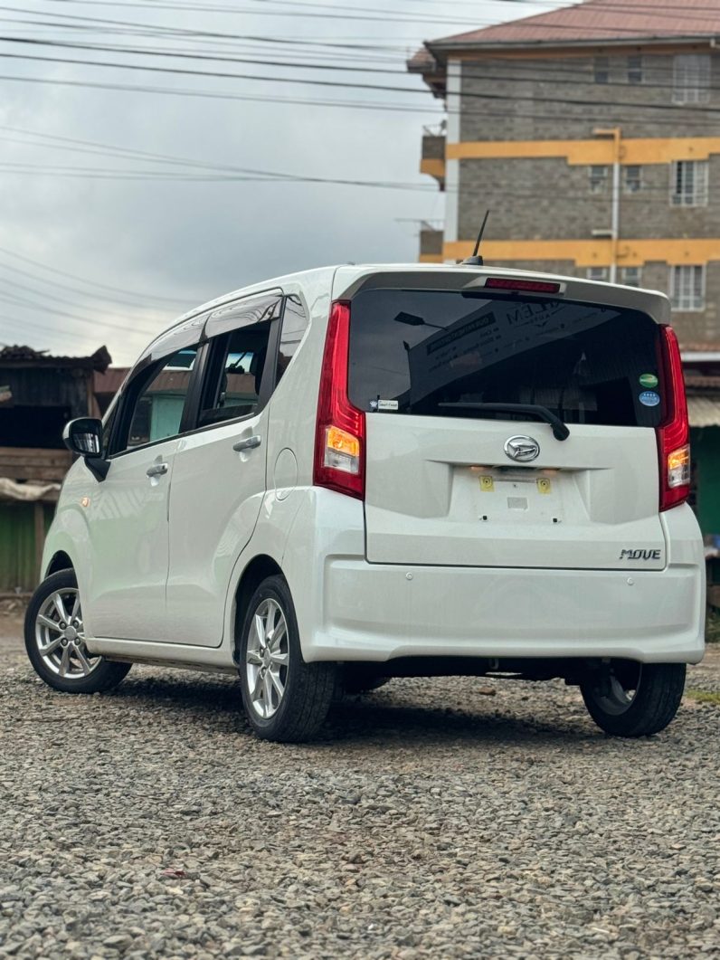 
								Daihatsu Move full									